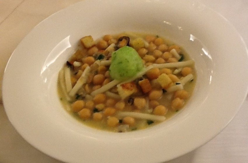 Sagne e Ceci con Frutti di Mare
