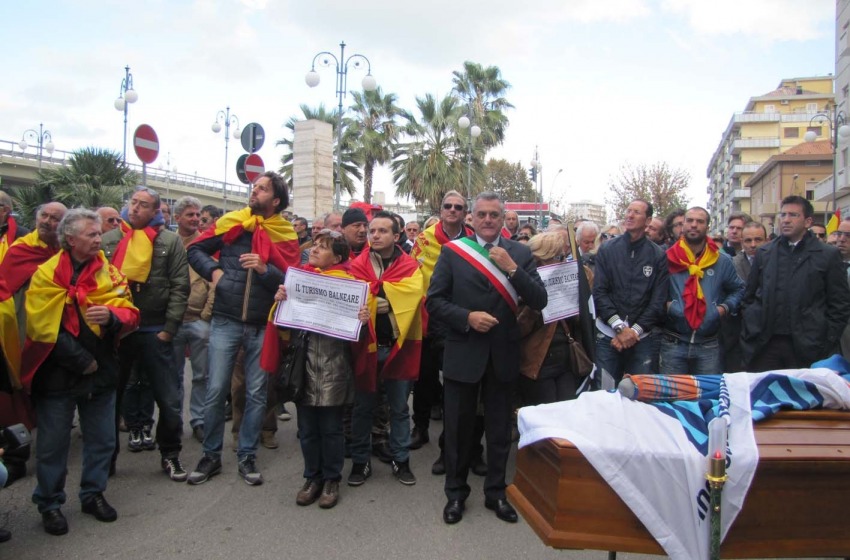 la protesta dei balneatori