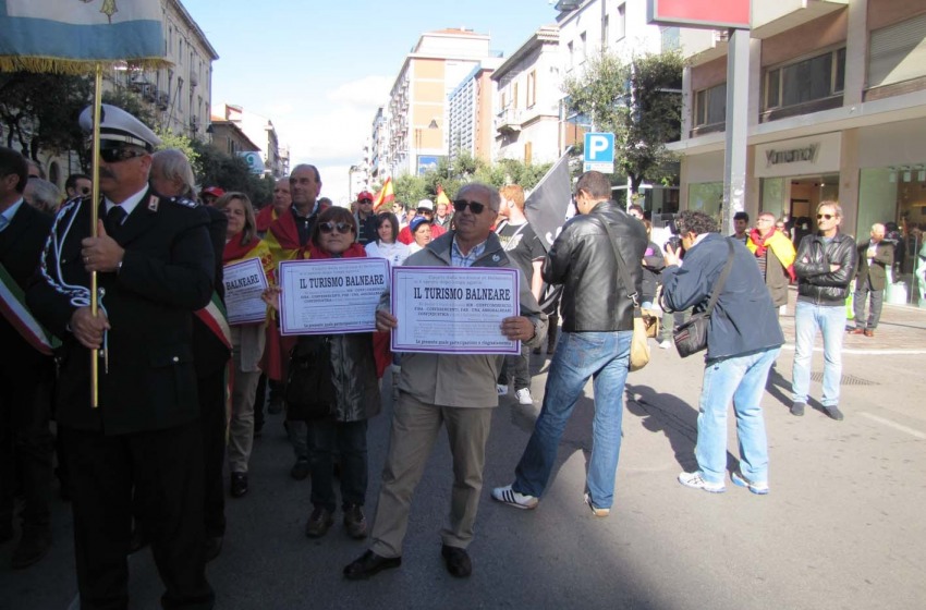 la protesta dei balneatori