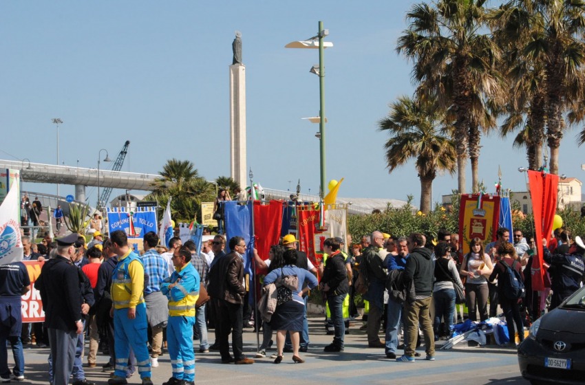 Manifestanti alla Madonnia