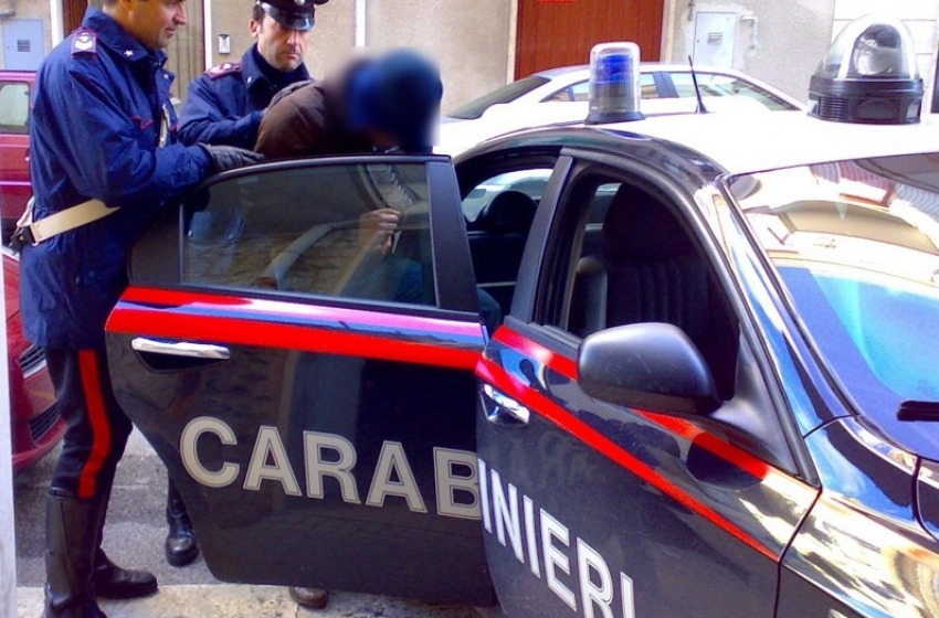 "Belva" africana arrestata sulla Nazionale: ha picchiato un carabiniere