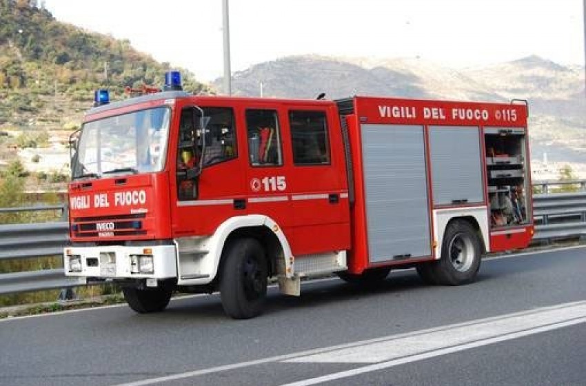 Vigili del fuoco, a Teramo si cercano duemila nuovi pompieri