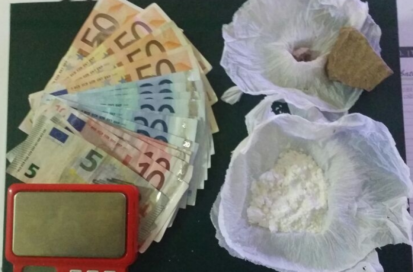 Eroina, cocaina e soldi: è recidiva, finisce in cella spacciatrice