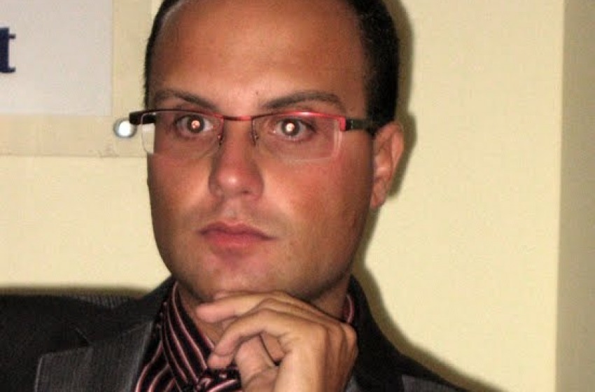 Marongiu: "Ormai il Pd si fa maggioranza e opposizione"