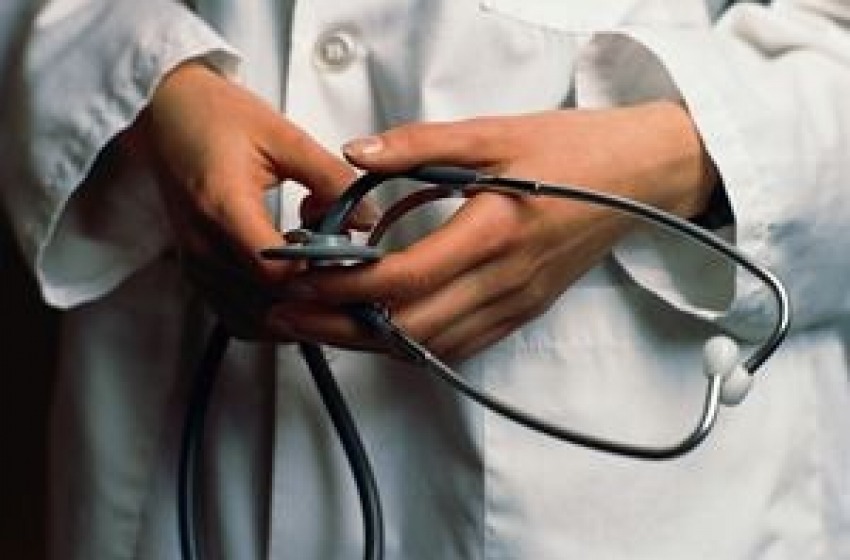 Farmaci scaduti, ginecologo di Vasto denunciato dai Nas