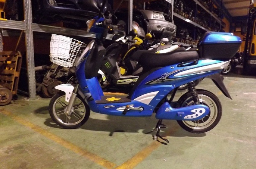 Rivenditore di Martinsicuro nei guai per un "velocipide" a motore