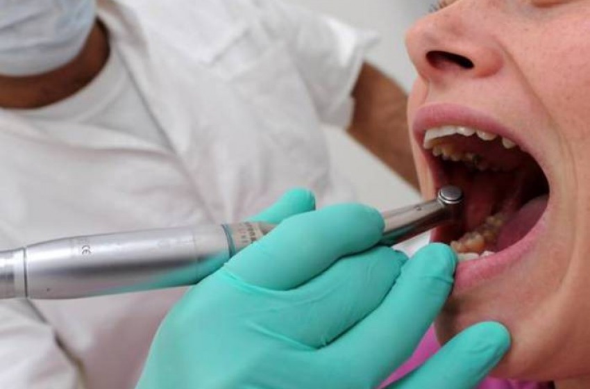 Pescara: scoperto falso dentista, i Nas gli sequestrano lo studio