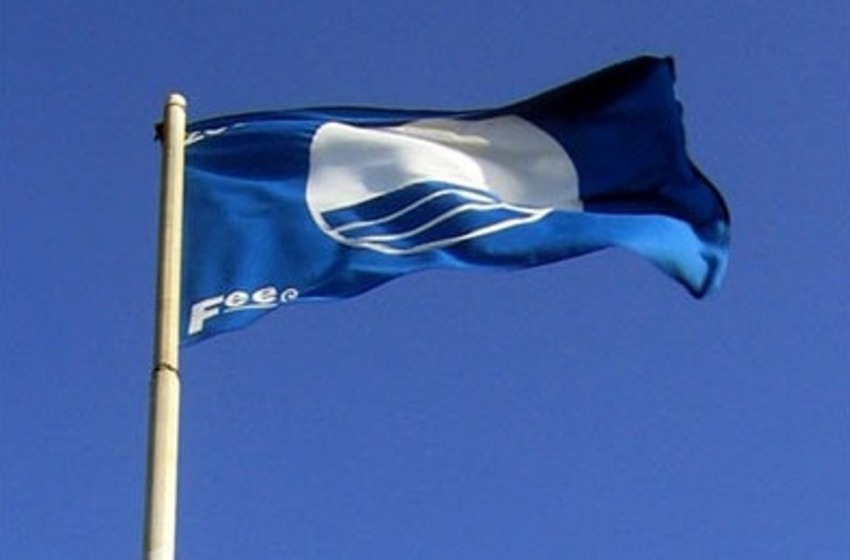 Ambiente: Alba Adriatica e la "grana" della Bandiera Blu 2015