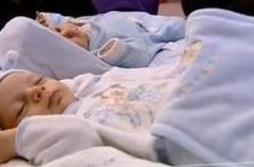 Bebè nasce nell'auto durante corsa folle in ospedale a Vasto