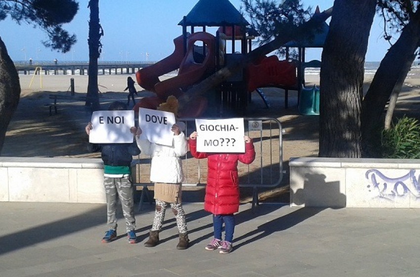 Parco Roberto Suriani, la protesta dei bambini di Vasto: "Dove gioghiamo"