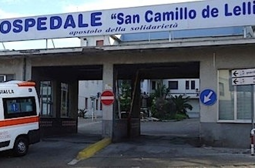 Atessa si mobilita per salvare l'ospedale San Camillo: pronte 6mila firme