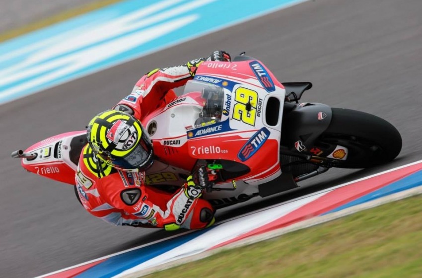 Andrea Iannone sfiora il podio in Argentina dove vince ancora Valentino Rossi