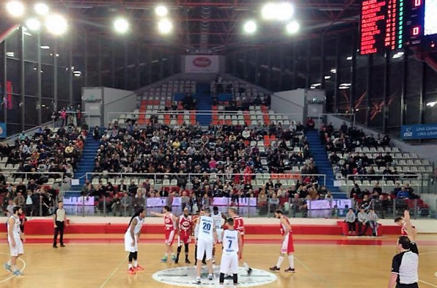 Basket A2. Treviso domina Chieti 54-79 e domenica c'è il "derbissimo" a Roseto