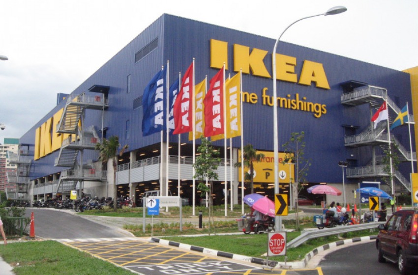 Settantenne tenta il suicidio nel parcheggio Ikea di San Giovanni Teatino