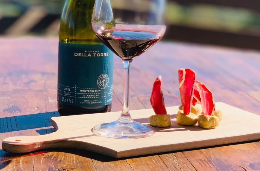 Vino: confermati dazi al 15%