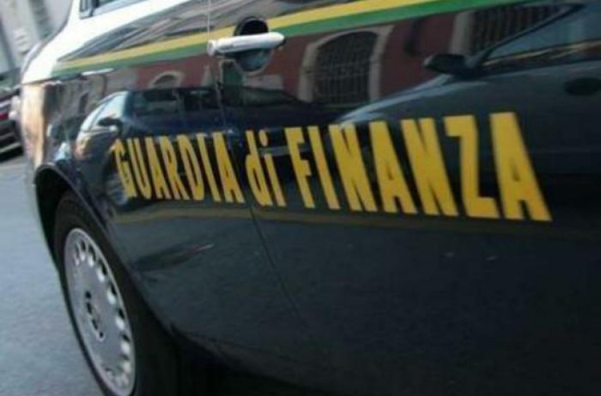Sequestrato stabilimento balneare per bancarotta 