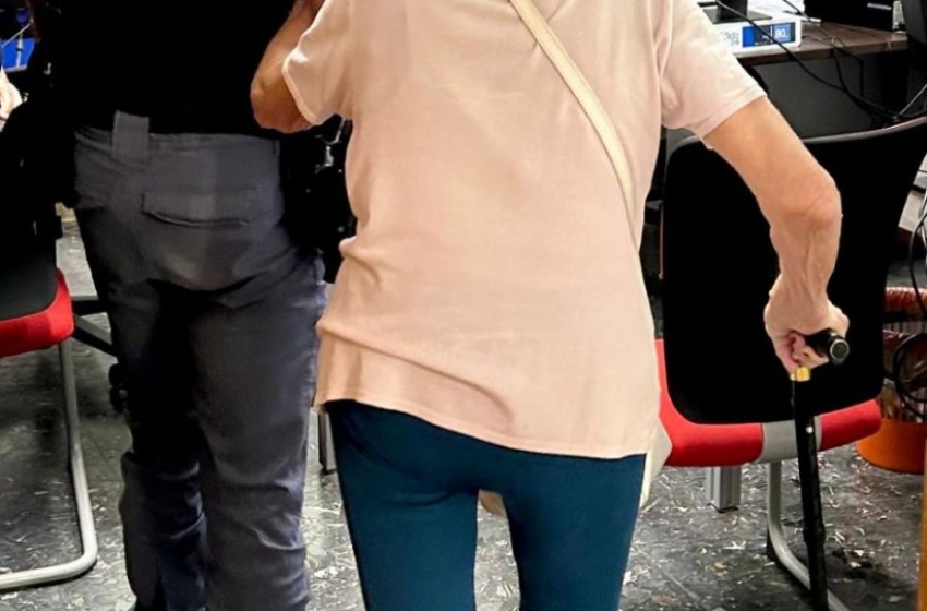 Tentano di entrarle in casa spacciandosi per carabinieri 