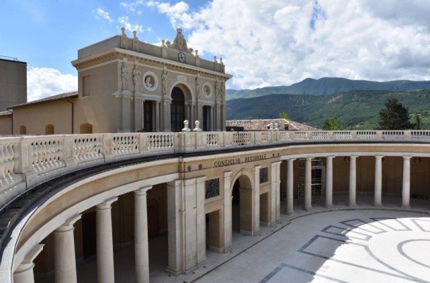 Ecco gli stipendi nelle Aziende di Servizi alla Persona