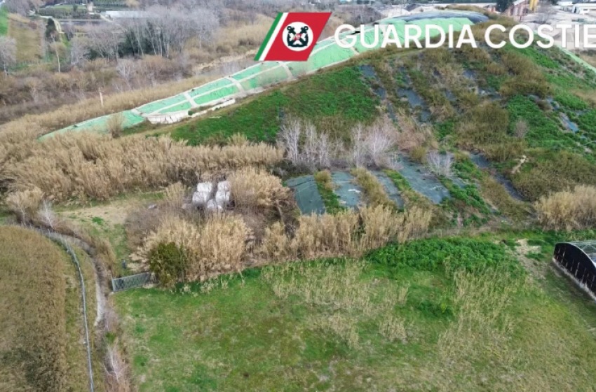 Sigilli all'ex discarica di Montesilvano. Indagato vicepresidente della Regione 