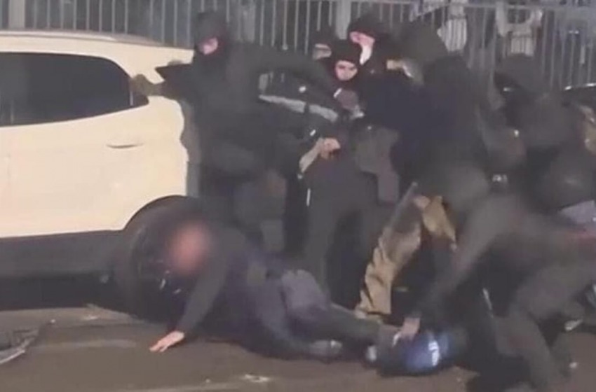 Scontri a Torino. Ferito agente di polizia pescarese 