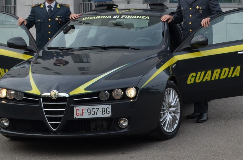 Sequestrati 40mila articoli di Carnevale non sicuri