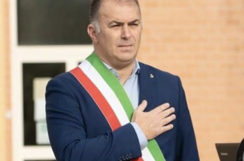 Terremoto politico a Montesilvano. De Martinis azzera la Giunta