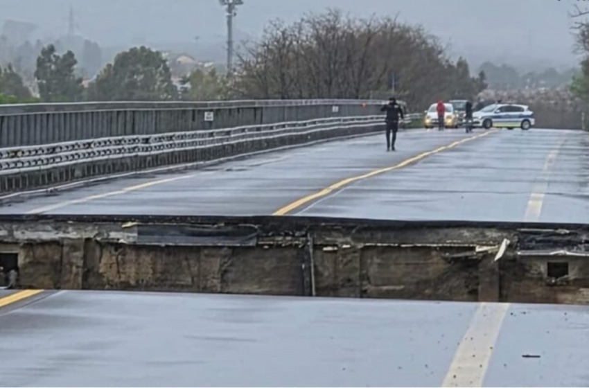 Crollo del ponte sul Trigno, la Procura: "Si indaga per disastro colposo, un&rsquo;auto coinvolta"