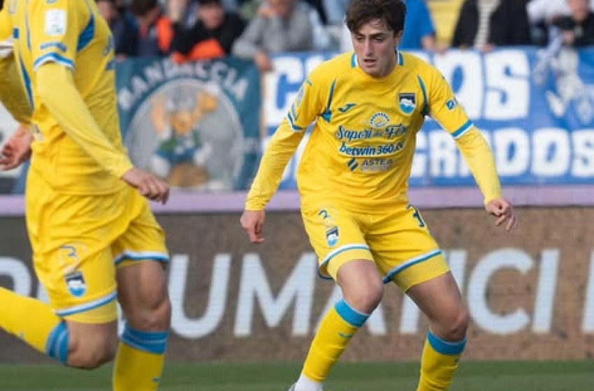 Pescara, lezione di calcio al Mapei: Olzer e Insigne incantano, Reggiana al tappeto