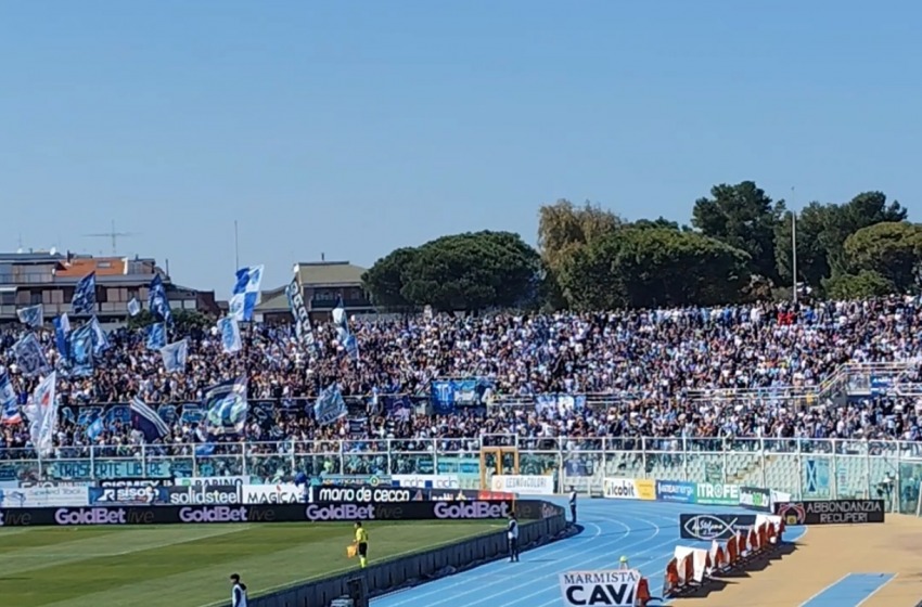 Pescara, suicidio all'Adriatico: domina per 80 minuti, poi la Samp la ribalta nel recupero