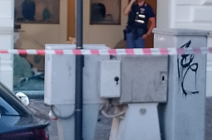 Svaligiata nella notte la gioielleria DoGi