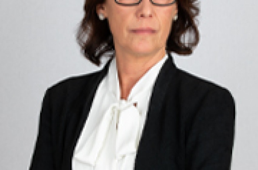 Durissimo intervento di Ilaria Cucchi sulla morte della 22enne a Coppito