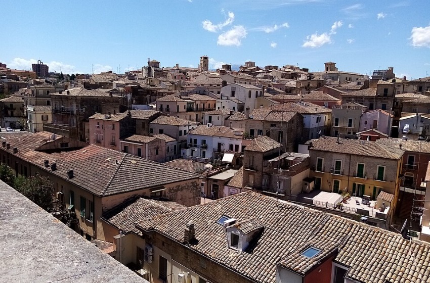 Lanciano, viola il divieto di dimora: arrestato e portato in carcere