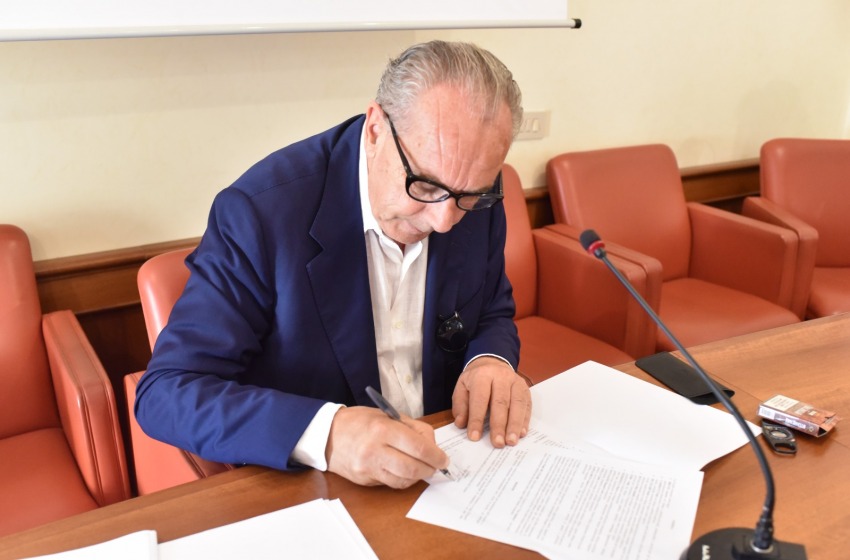 Rifiuti romani a Chieti, Legnini chiede il 100% degli indennizzi