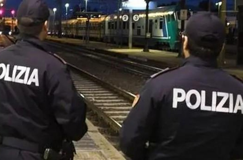 Atti osceni sul treno: fermato un viaggiatore