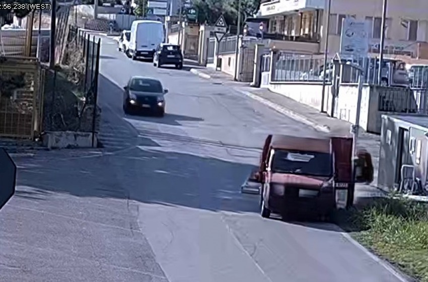 Citt&agrave; Sant&rsquo;Angelo: 18 multe, 22 sopralluoghi e una nuova telecamera