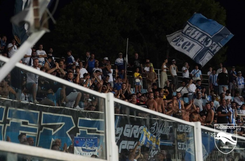 Pescara, pari in extremis. Parigi salva i biancazzurri