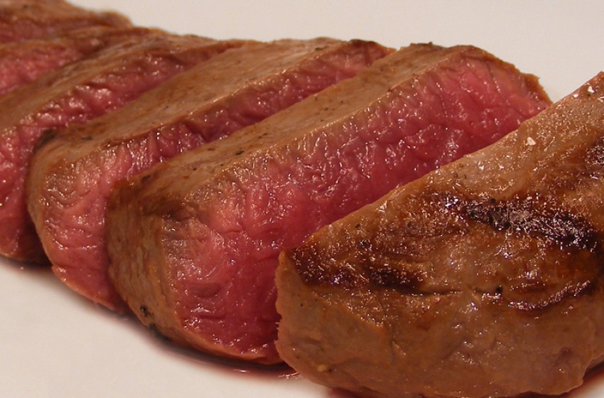 Furto di carne pregiata in un ristorante di Pescara: denunciato un 30enne