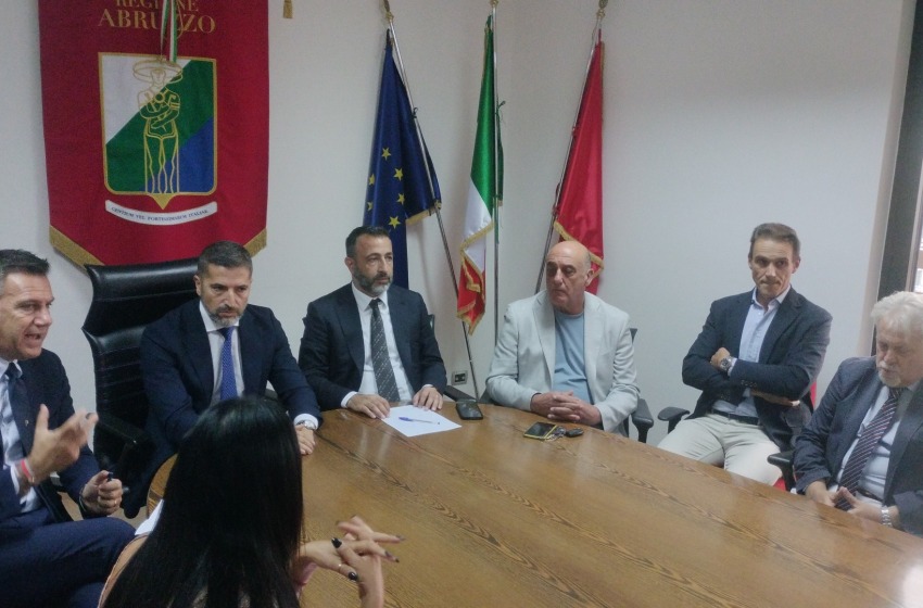 Nuova Pescara, Fratelli d'Italia: "Ridiamo la parola ai cittadini. Si voti con le politiche"