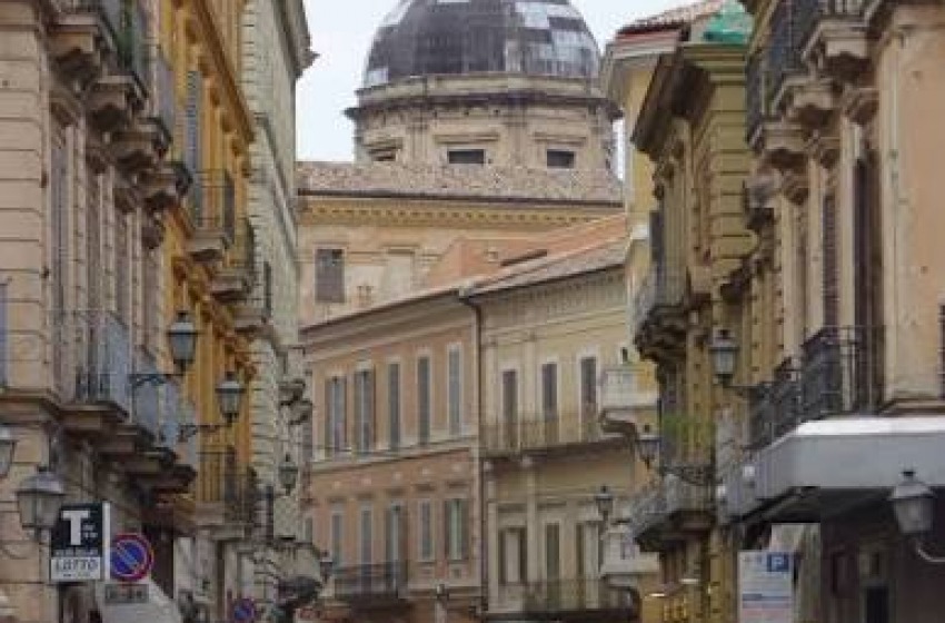 Evaso dai domiciliari per una passeggiata in centro: 41enne arrestato