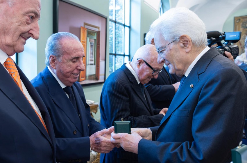 De Cecco, 25 anni da Cavaliere del Lavoro: Mattarella gli consegna il distintivo d'oro