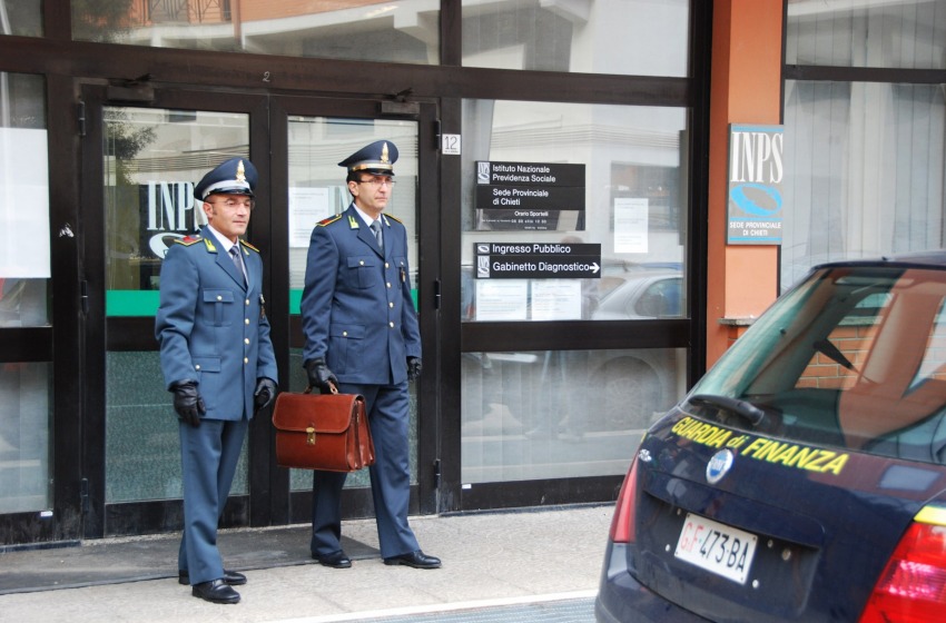 Scoperto falso cieco