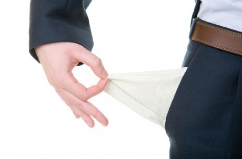 Lavoratori sempre più soli