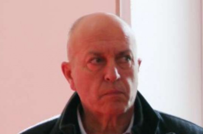 Specchio. Natale in cella