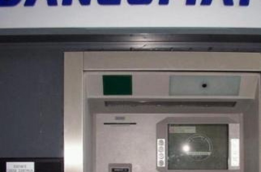 «fuori i soldi o passi i guai»