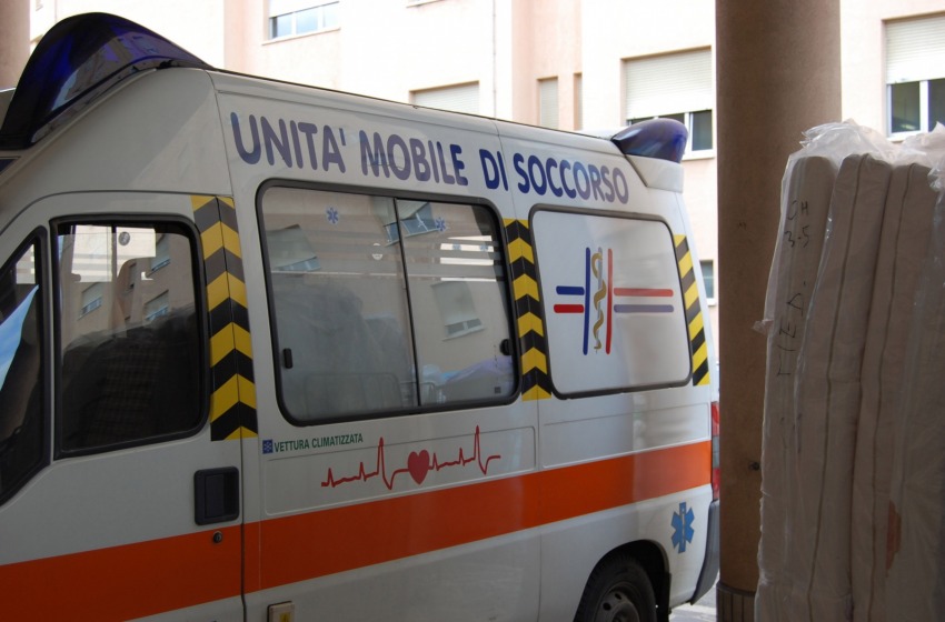 Rapina con fuga in ambulanza
