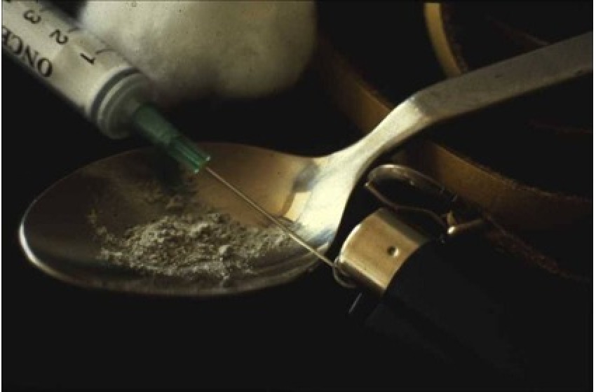 Nei guai spacciatrice di eroina