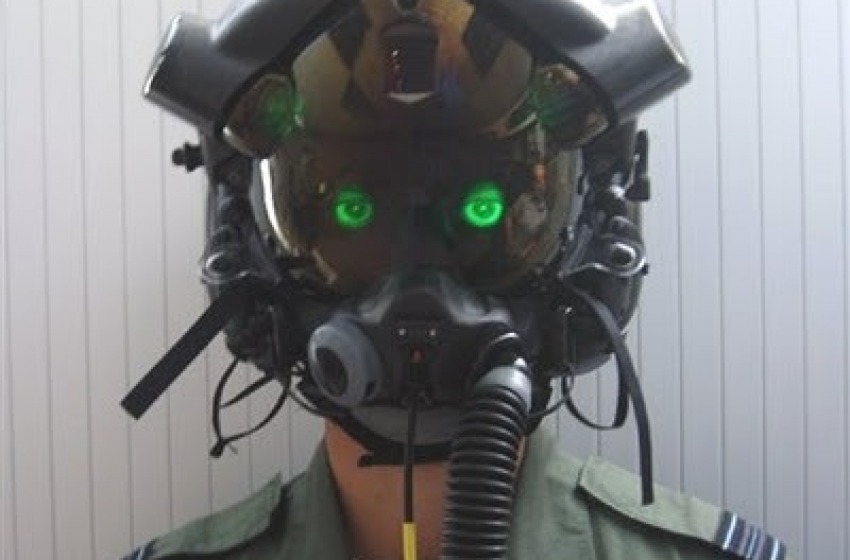 Cento piazze contro gli F-35