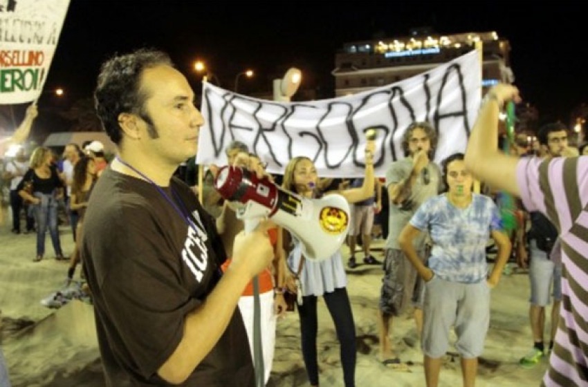 Manifestazione non autorizzata. Acerbo a giudizio