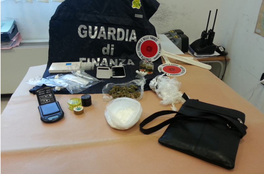 Sequestrati 700 grammi di droga sulla Teramo-Mare