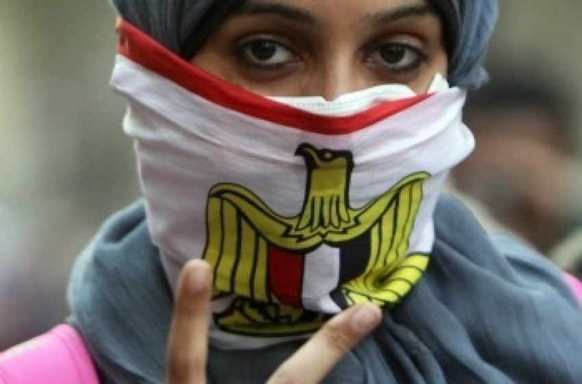 Italia bloccata dai Forconi. A Torino anche polizia solidale